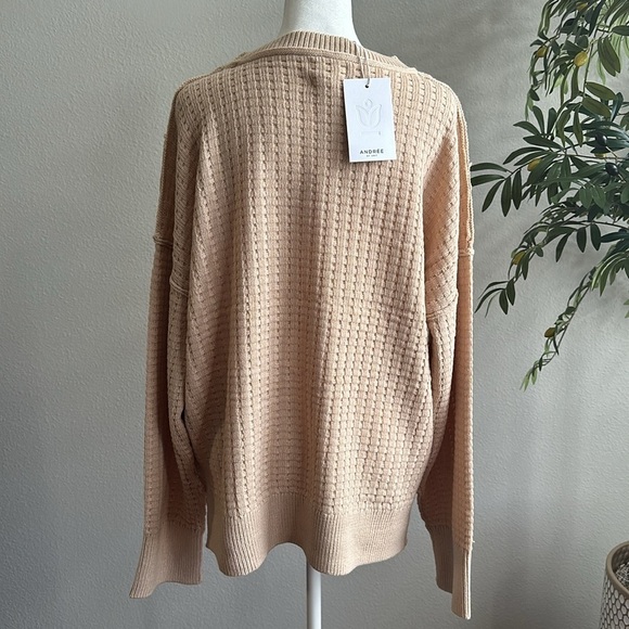 Textured Oversized Sweater in Cream - Picture 4 of 9